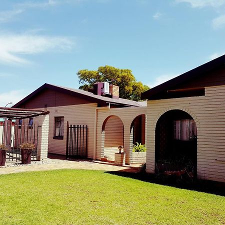 קימברלי Mckala Guesthouse מראה חיצוני תמונה